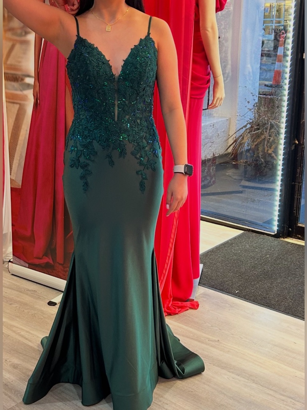 ellie wilde Emerald Green Lace-Appliqué Mermaid Prom Dress